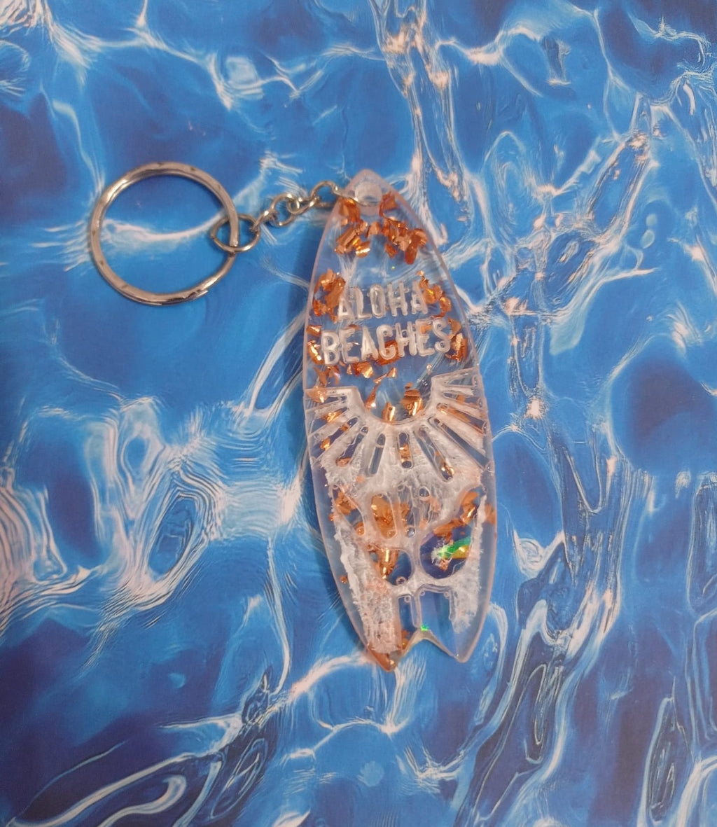 🏄‍♀️ Porte-clés Surf Artisanal en Résine — Choisissez votre message