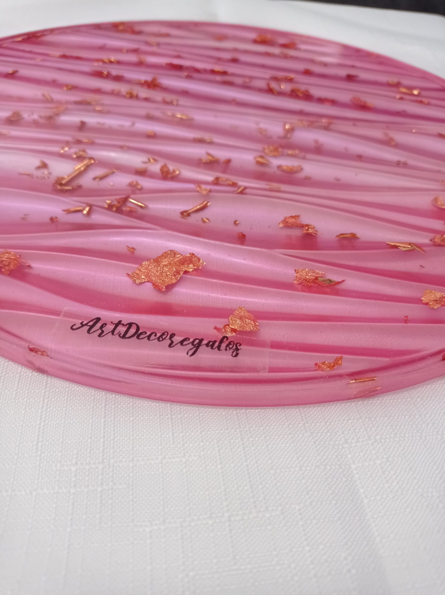 ✨ Elegant Waves Tray — Handmade Resin