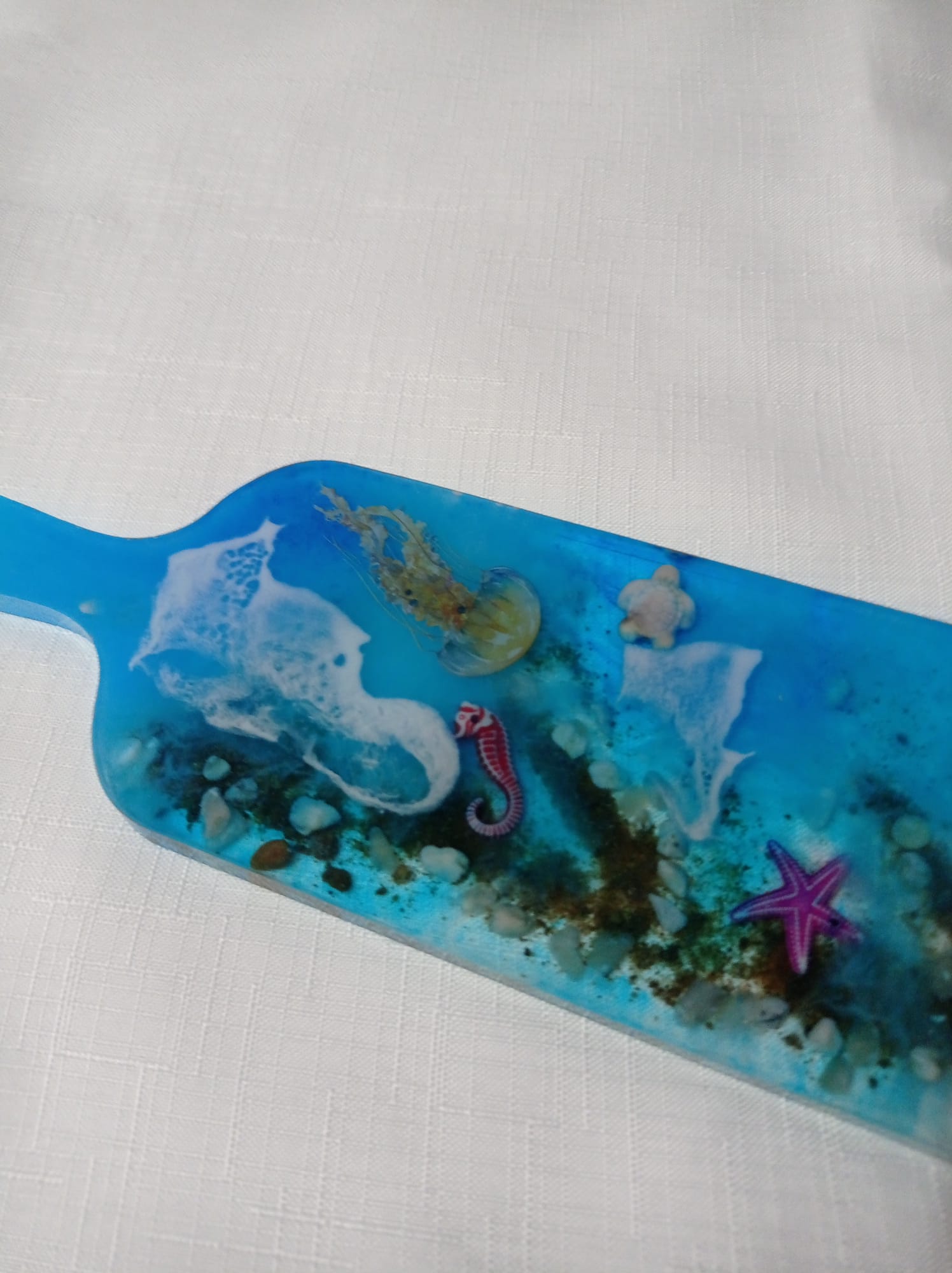 🪸 Handmade Tray with Ocean Motifs — Resin Seahorses and Stars