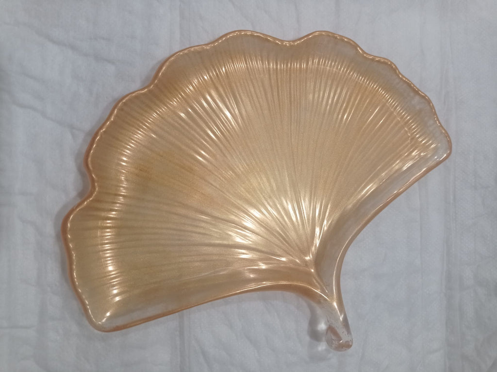 🌿 Golden Ginkgo Leaf Tray — Natural Luxury for Your Home