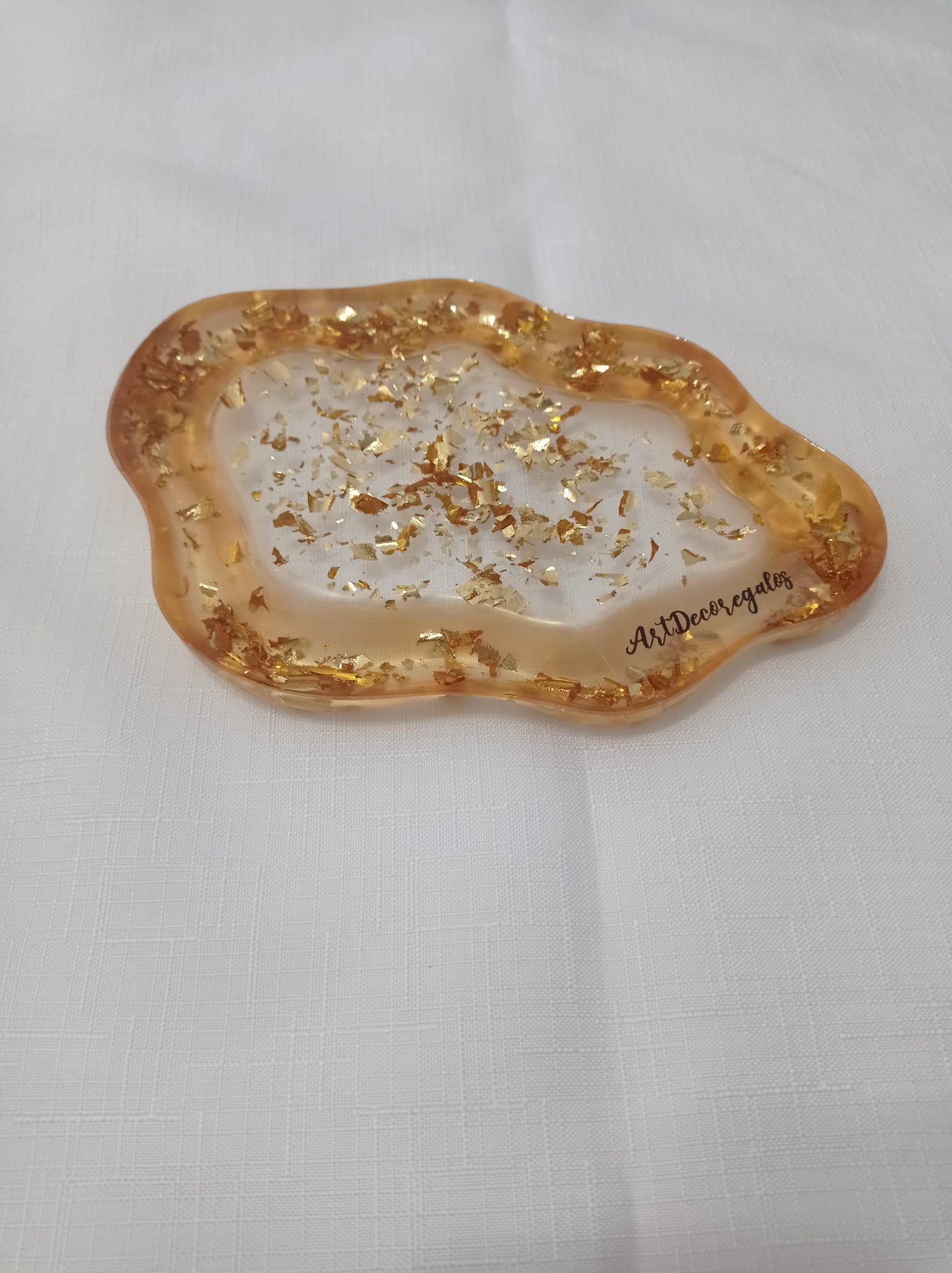 ✨ Bandeja Joya Resina Dorada — Elegancia Artesanal
