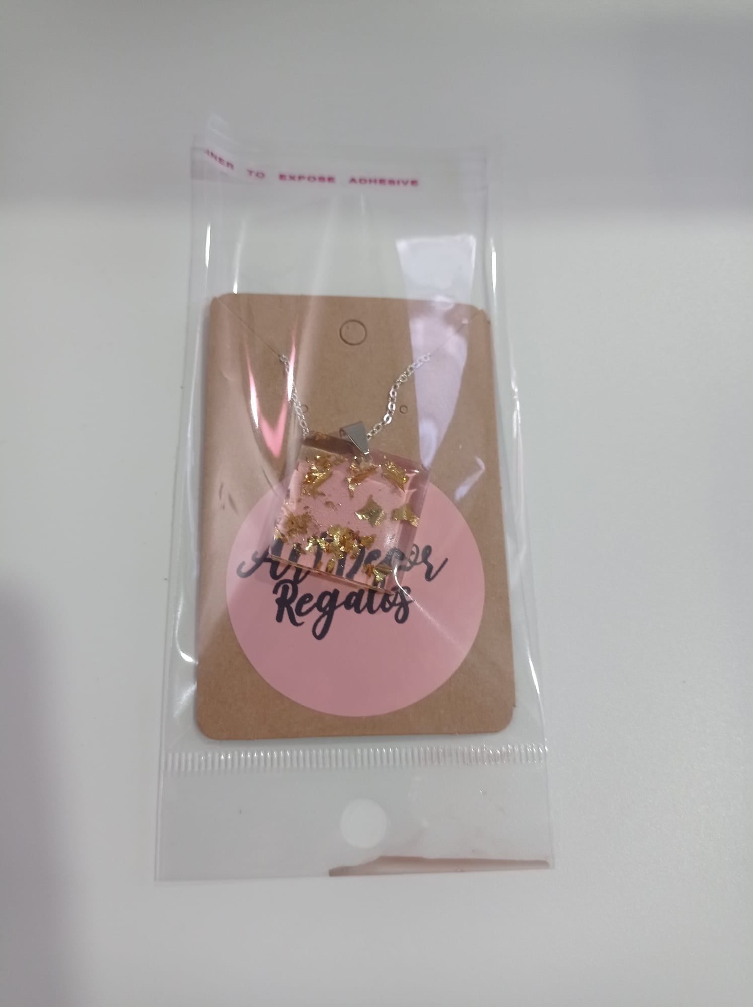 Collar Cuadrado con Pan de Oro — Resina Artesanal