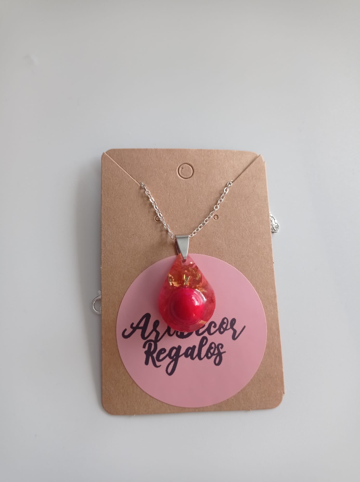 Collar Lágrima Rosa Coral — Resina Artesanal