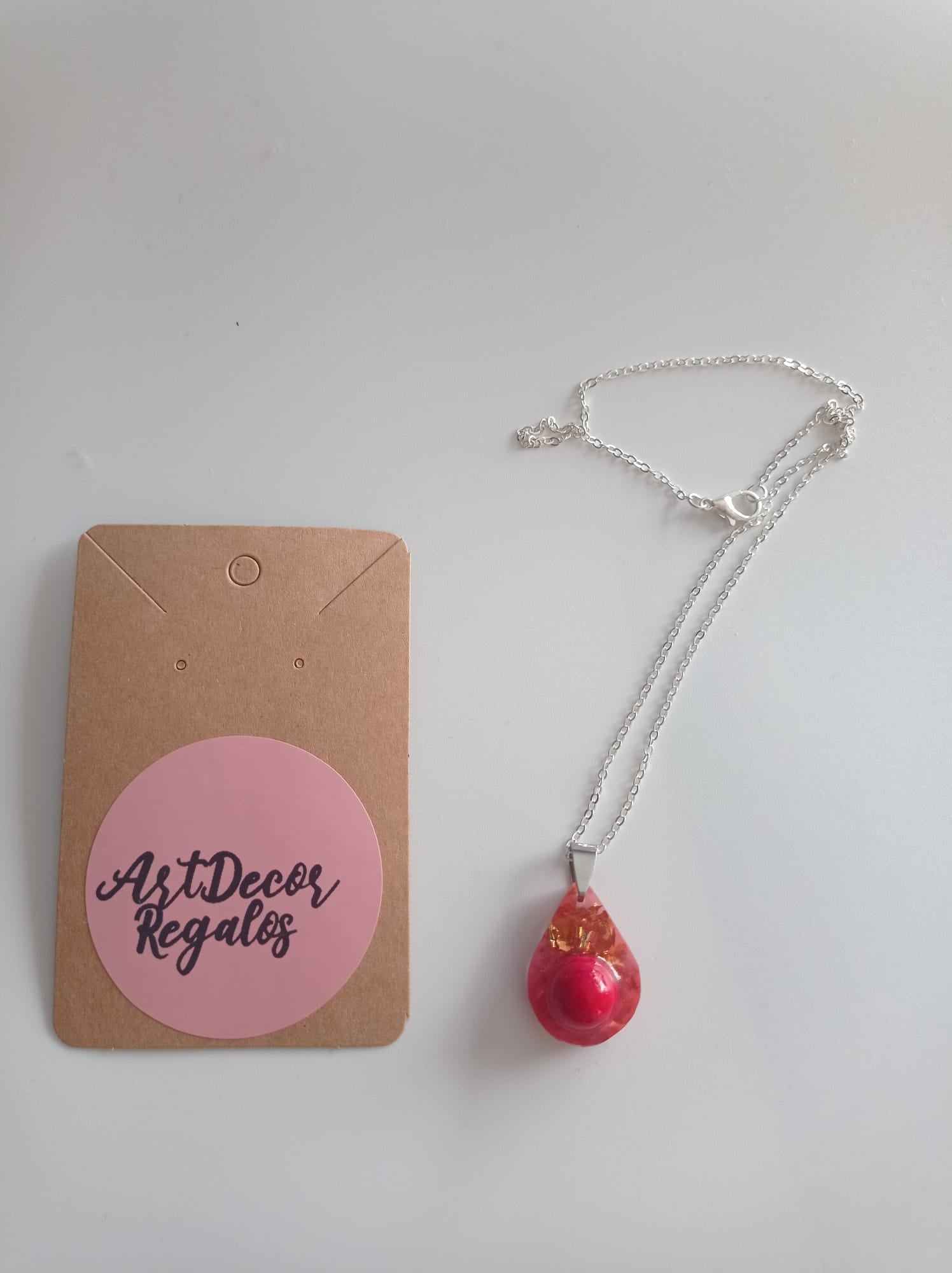 Collar Lágrima Rosa Coral — Resina Artesanal