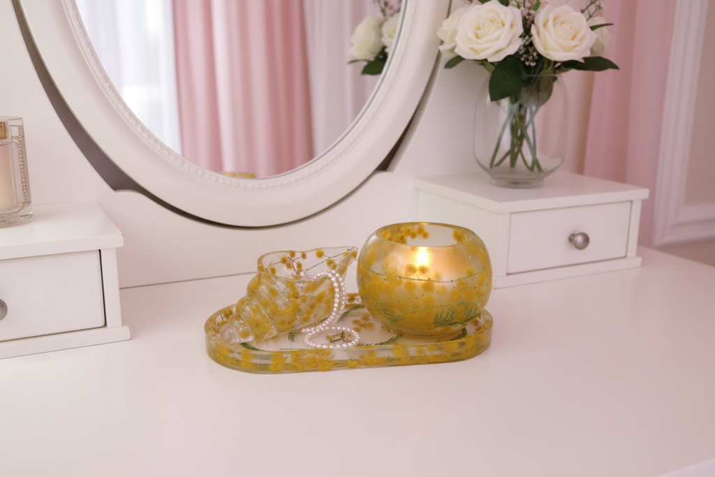 Juego decorativo mimosa en tocador femenino elegante