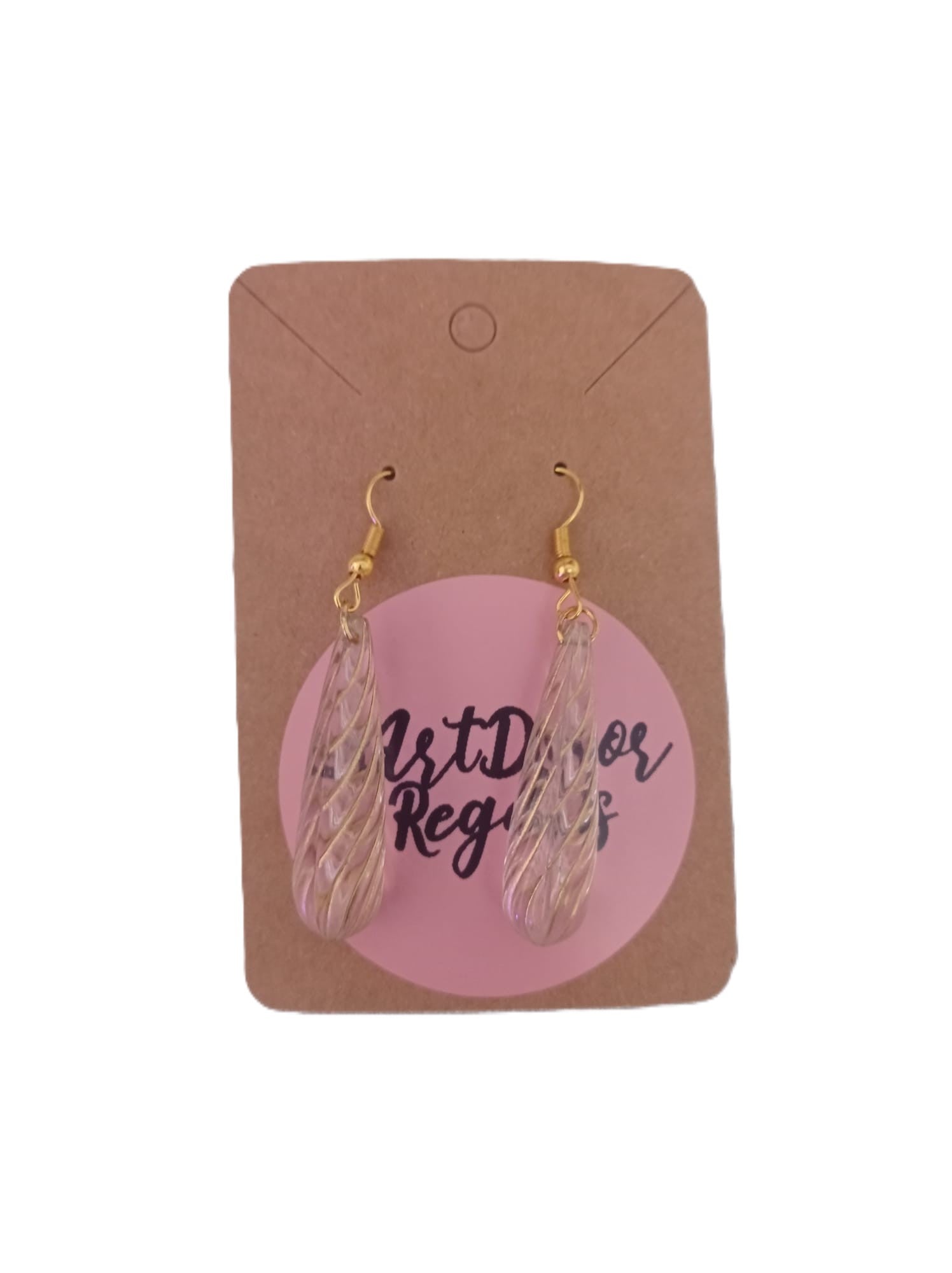💧 Pendientes Lágrima Artesanales en Resina — Elegancia Natural con Destellos Dorados