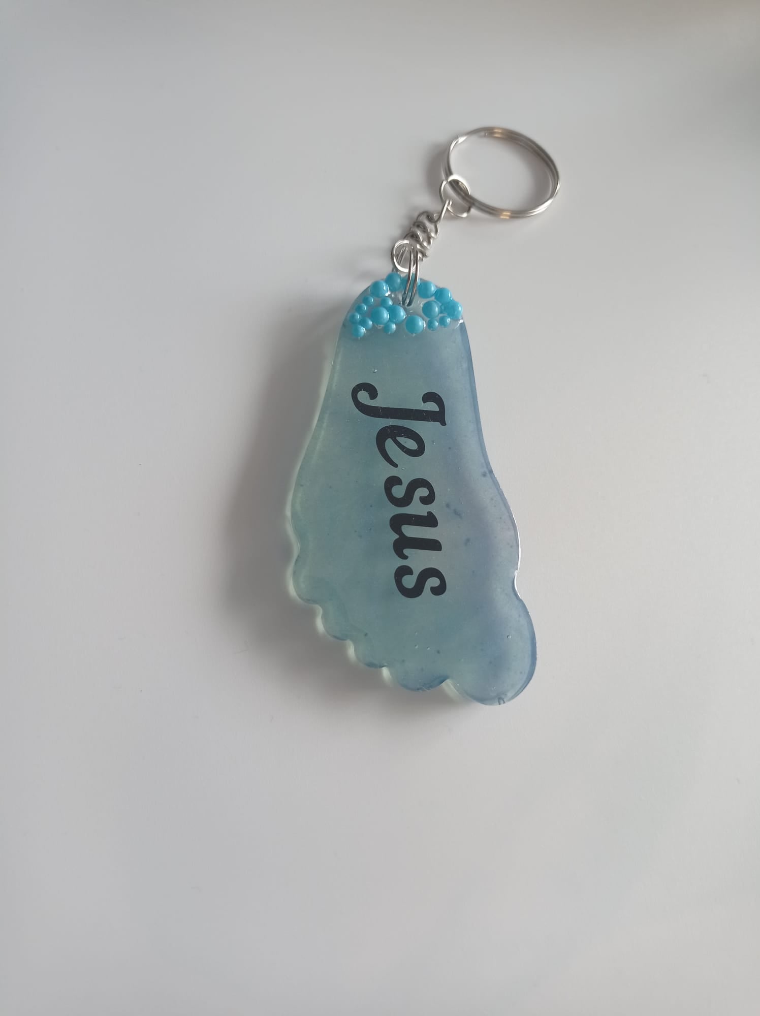 Llavero personalizado con nombre – regalo único hecho a mano