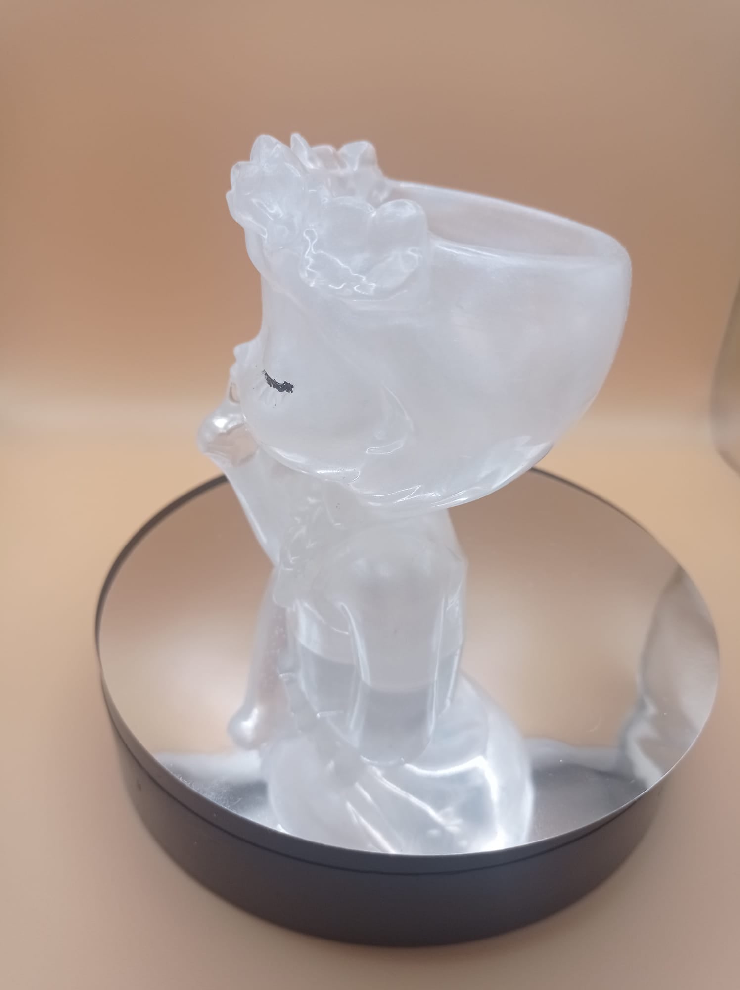 Maceta Decorativa de Niña