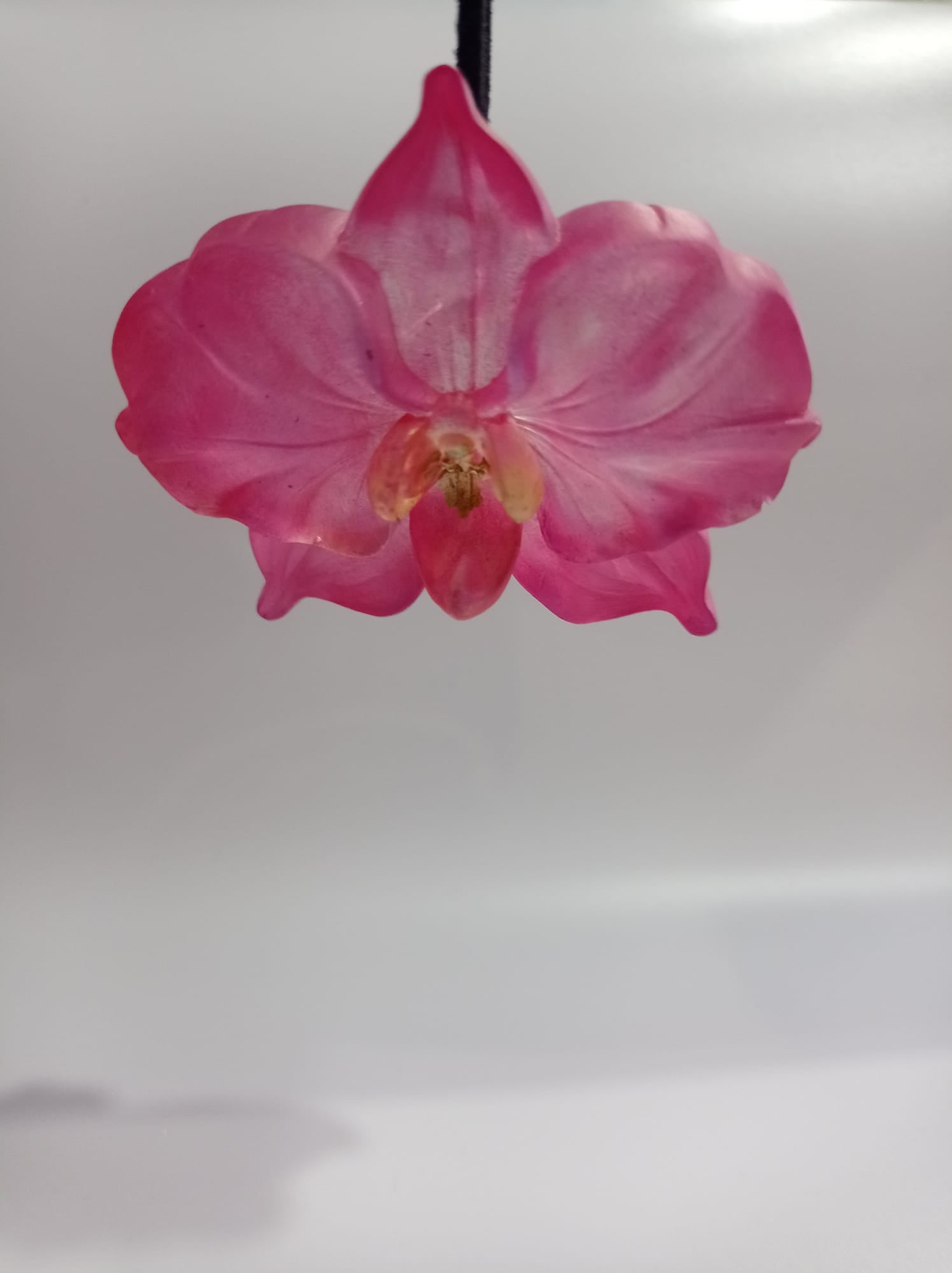 Collar Orquídea Grande Rosa — Resina Artesanal