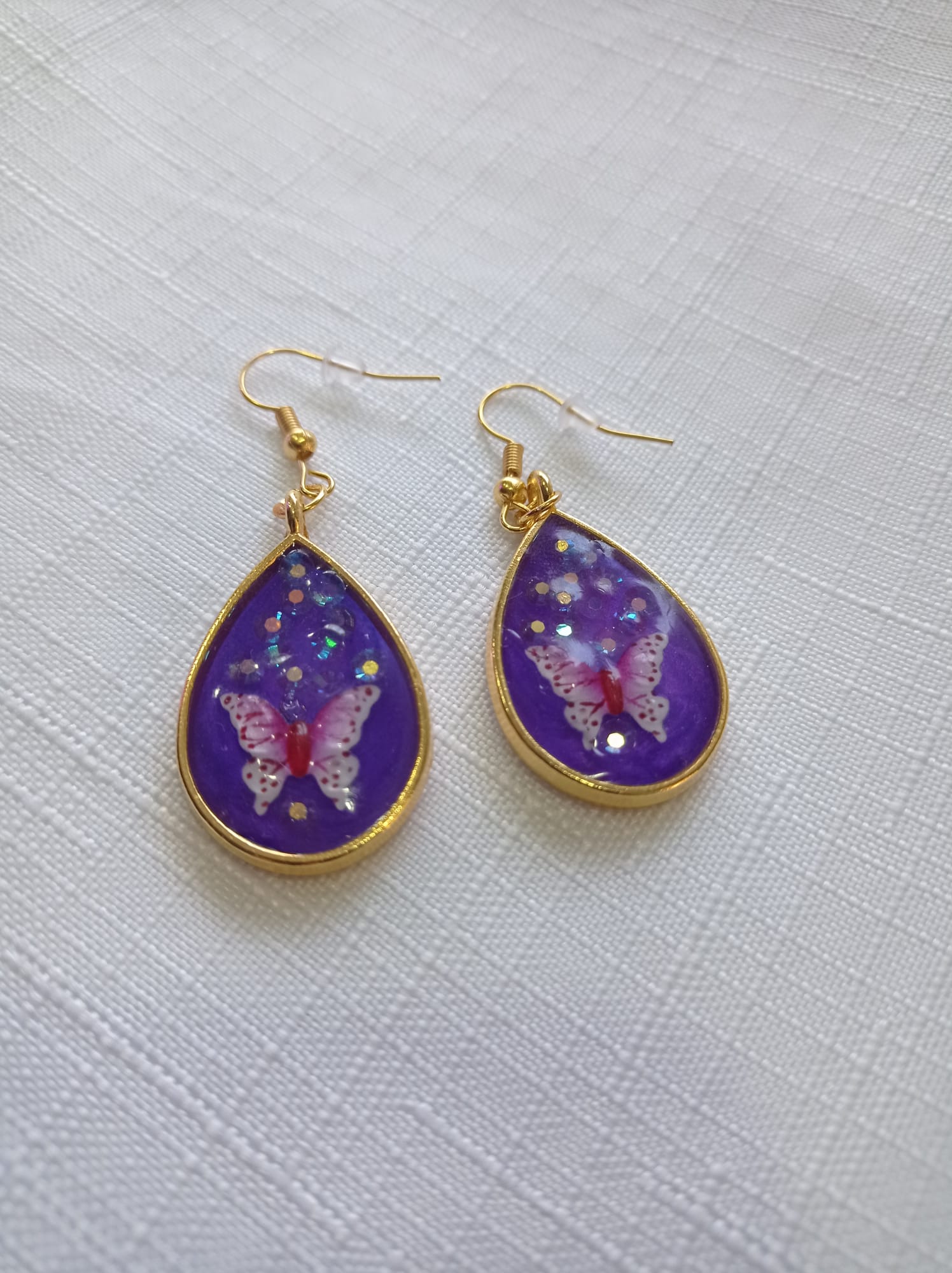 💜 Pendientes Lágrima Mariposa — Resina Artesanal Personalizable
