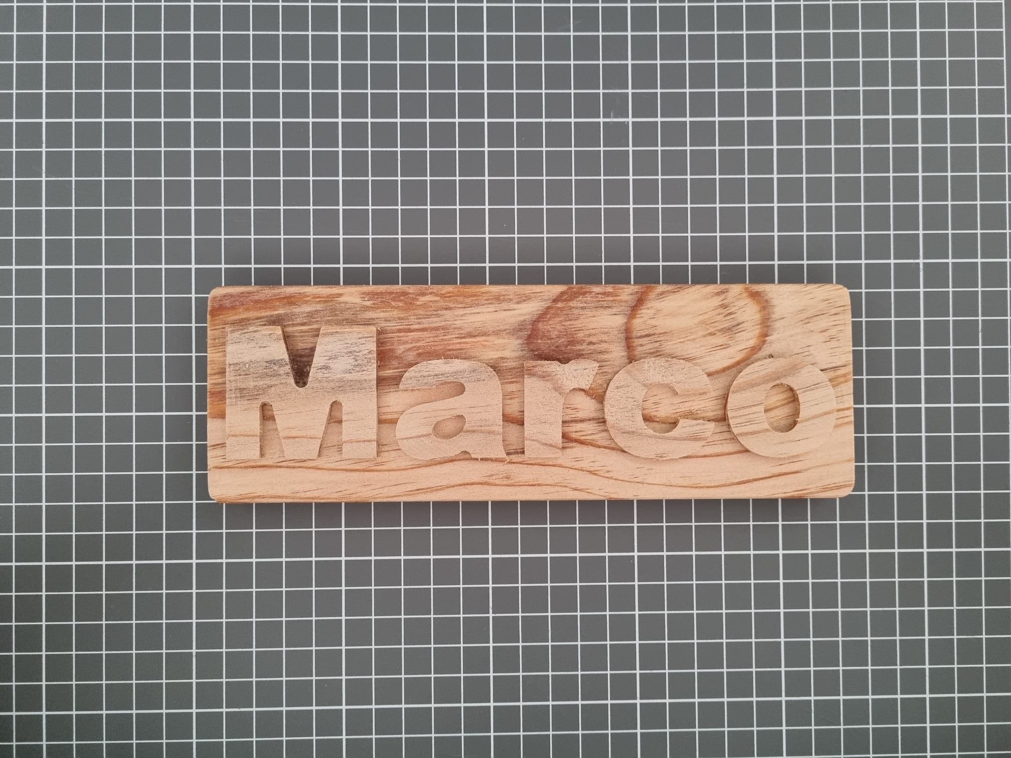 Placa de madera personalizada con nombre